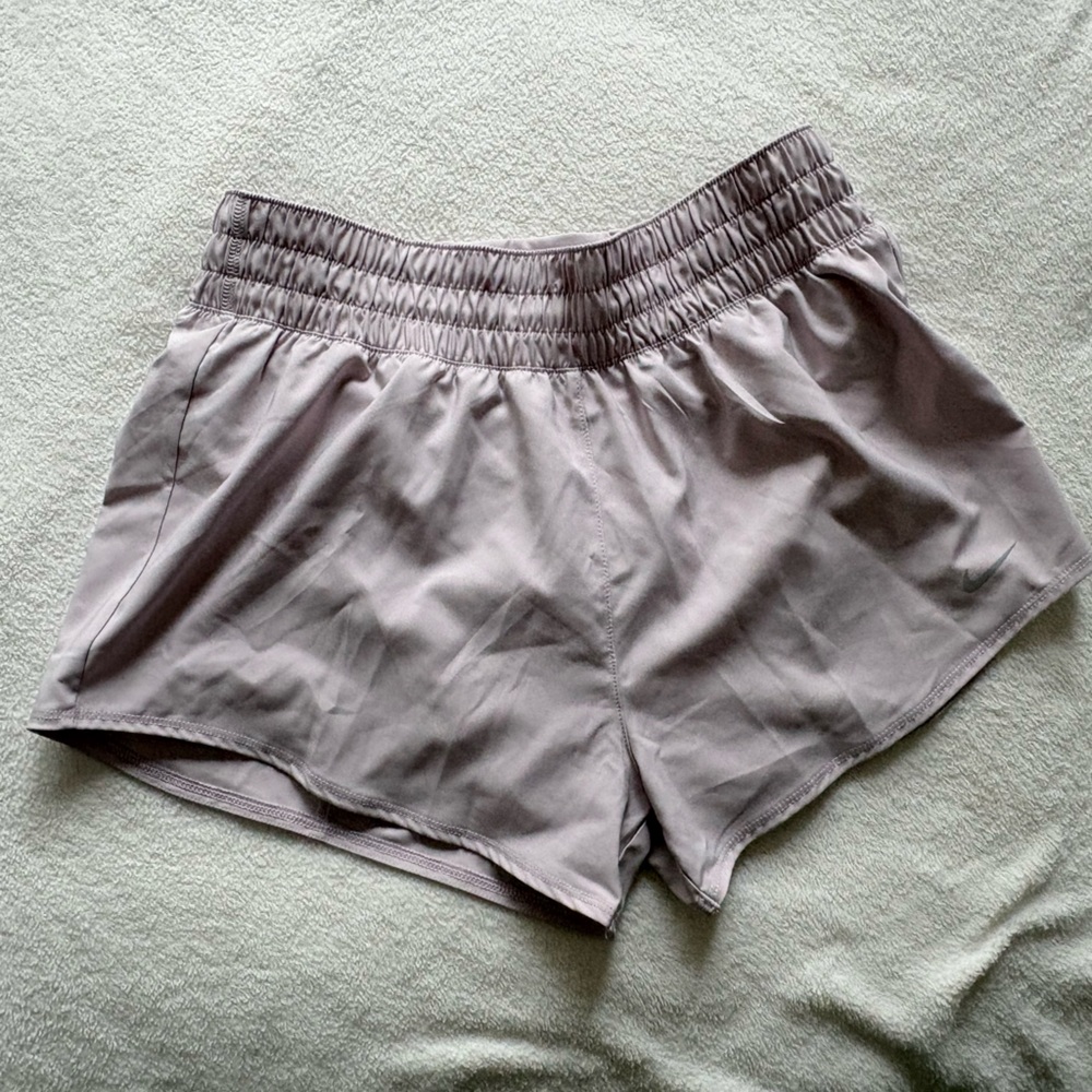 Nike Blush Dri-FIT Brief Lined Shorts S - Picture 2 of 5